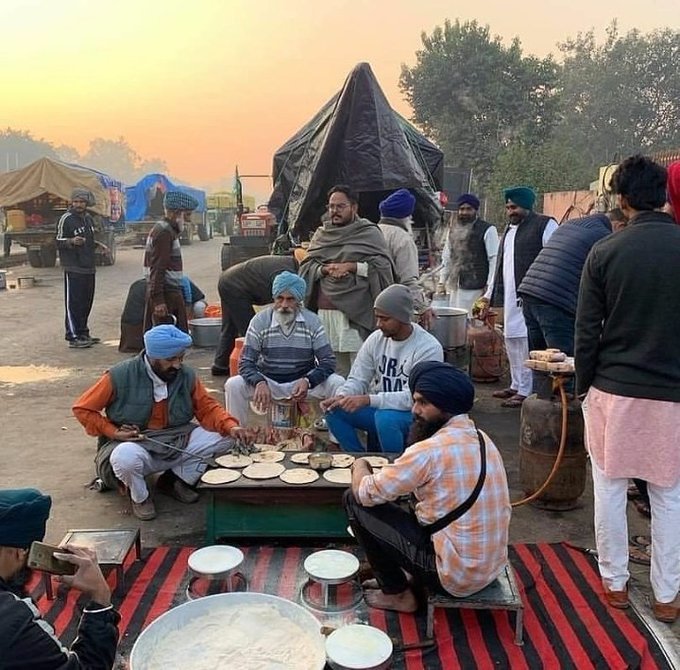 The farmers who run the nation are shuddering in the cold on the street. Why the government is showing apathy towards our farmers?

#कल_भारत_बंद_रहेगा
#कल_किसानों_का_भारतबंद_रहेगा 
#ModiYesOrNo