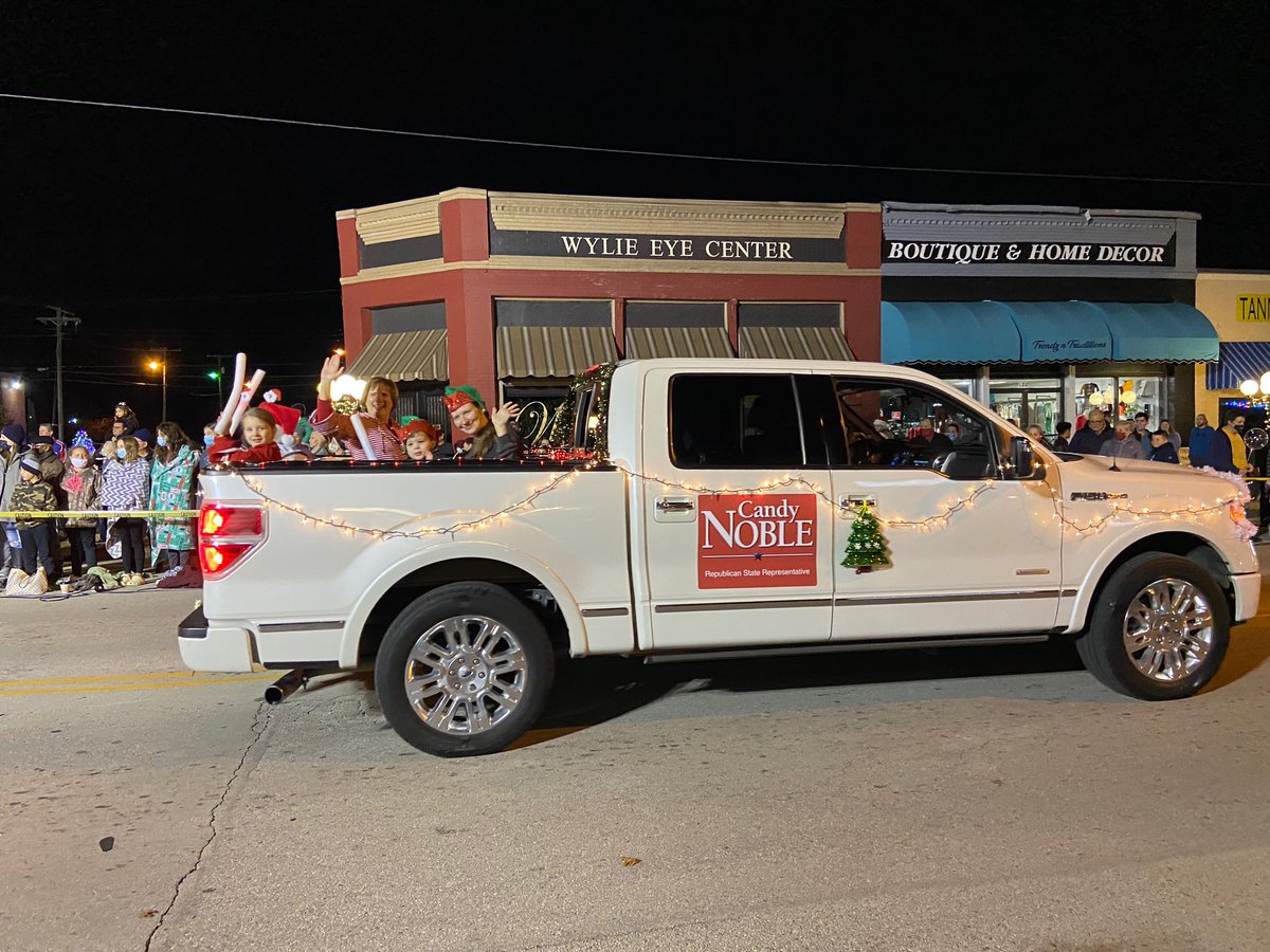 Thank you <a href="/WylieTexas/">City of Wylie</a> for another outstanding Christmas Parade! Not bragging, but my grandkids are outstanding float wavers.