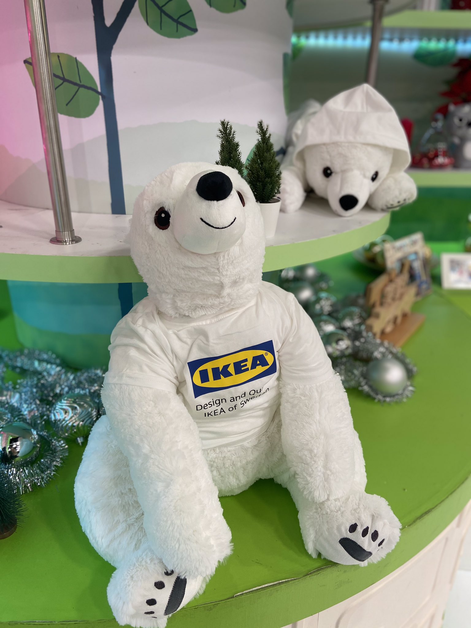 突撃 ナマイキｔｖ 今日からスタジオのセットがクリスマス仕様になりました 今回はikeaのご提供でコーディネーターさんが飾ってくれました 今月はセットにもご注目ください イケア仙台 ナマイキtv クリスマス T Co Wgguyq1lz3 Twitter