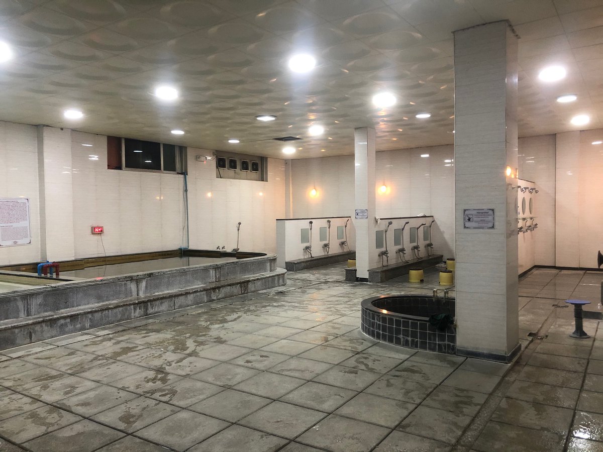 icetower77's tweet image. Golden Park မှာ လူရှင်းရင် Sex ဖြစ်တဲ့အခန်းလေး