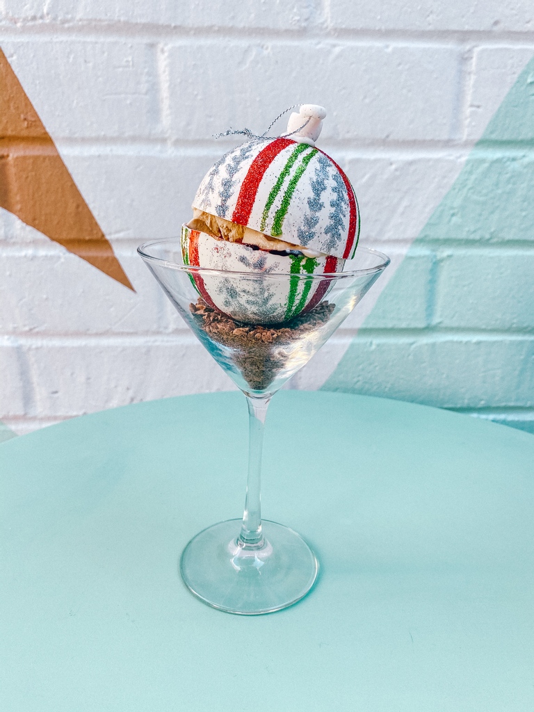 GelatoFestUS's tweet photo. This is the Vegan Coffee Cream gelato by Alfonso Jarero of Ozio Gelateria. It's made with oat milk, raw sugar, and espresso. 
⁠
Want to try # 1 Vegan Coffee Cream gelato? Order a Competition 2 Gelato Tasting Box: https://t.co/5R5Jnq3Z8U
⁠
#GelatoFestival⁠ https://t.co/WSVwRRB5nU