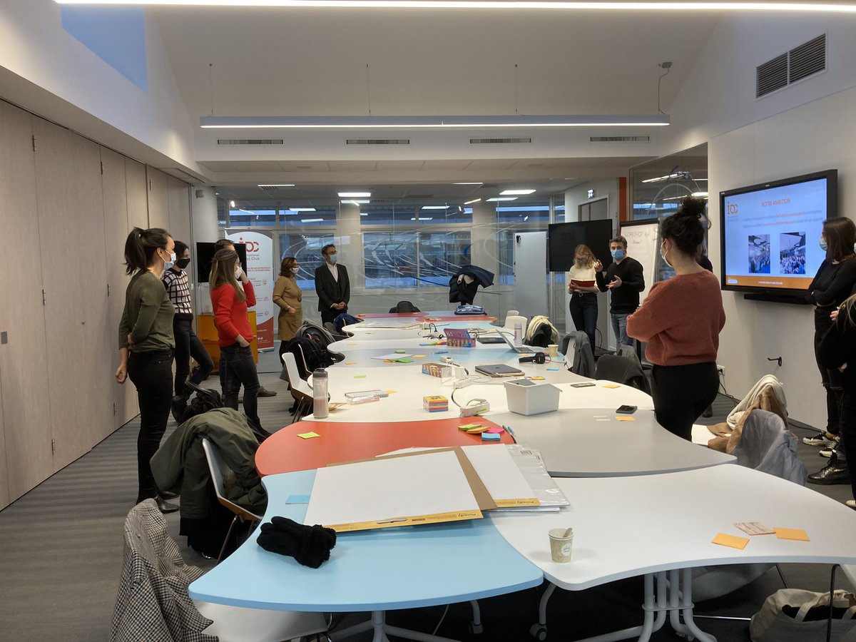 Kick off du projet avec  @aiaLifeDesign et nos étudiants du #citydesignlab et du #caredesignlab. C est parti pour 2 jours de Workshop!!! <a href="/lecolededesign/">L'École de design Nantes Atlantique</a>