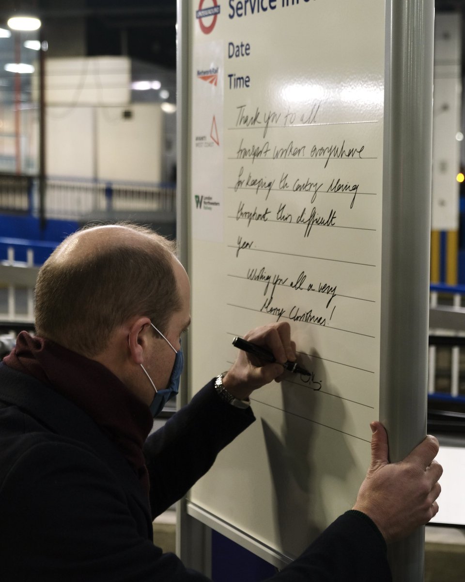 KensingtonRoyal's tweet photo. Thank you to transport workers everywhere for keeping the country moving throughout this difficult year.

Wishing you all a very Merry Christmas!

William &amp; Catherine

📍 London | #AllOnTheBoard 🚂 #RoyalTrainTour https://t.co/99KVZ1ZxjK