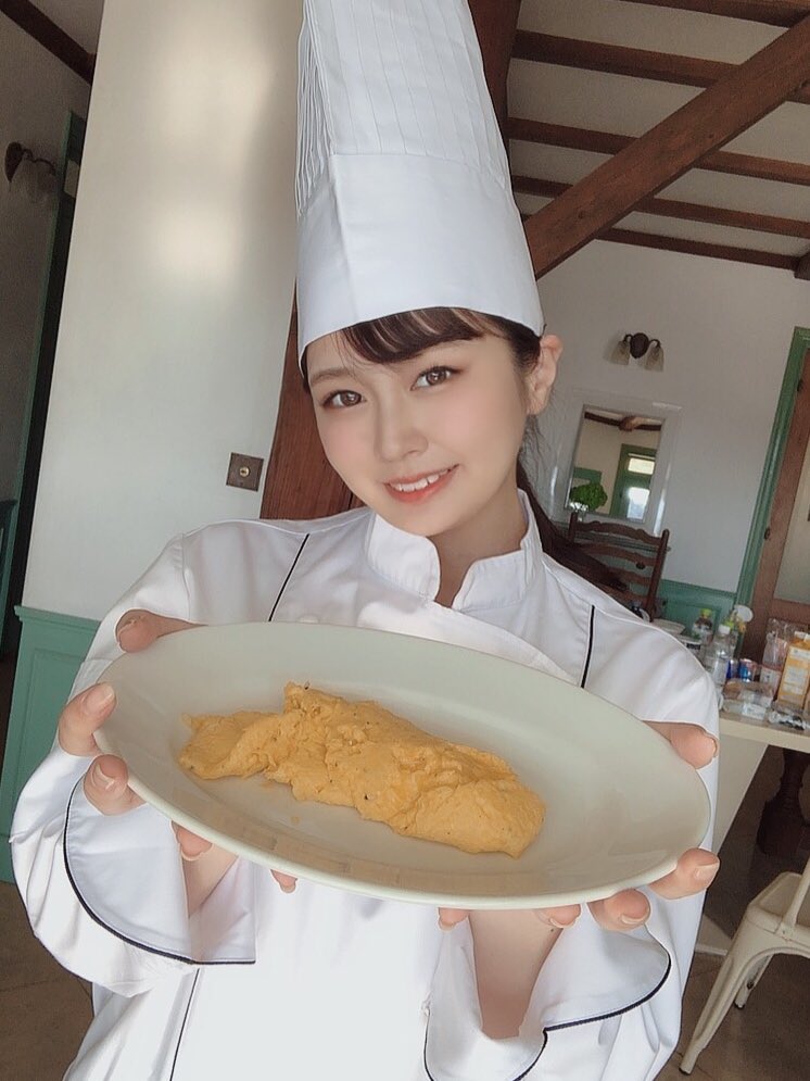 今日発売の週刊ポストさんに
4ページも！！掲載させていただいています✨🤍

川北メイサ「全裸フルコース」
元一流フレンチレストランの料理人がまさかのヌード！

見てもらえたら嬉しいです！💕✨　

オムレツ久しぶりすぎてめっちゃ失敗した（笑）🥲😆けど美味しかった！

#週刊ポスト #グラビア https://t.co/KjjRZ8F4nP