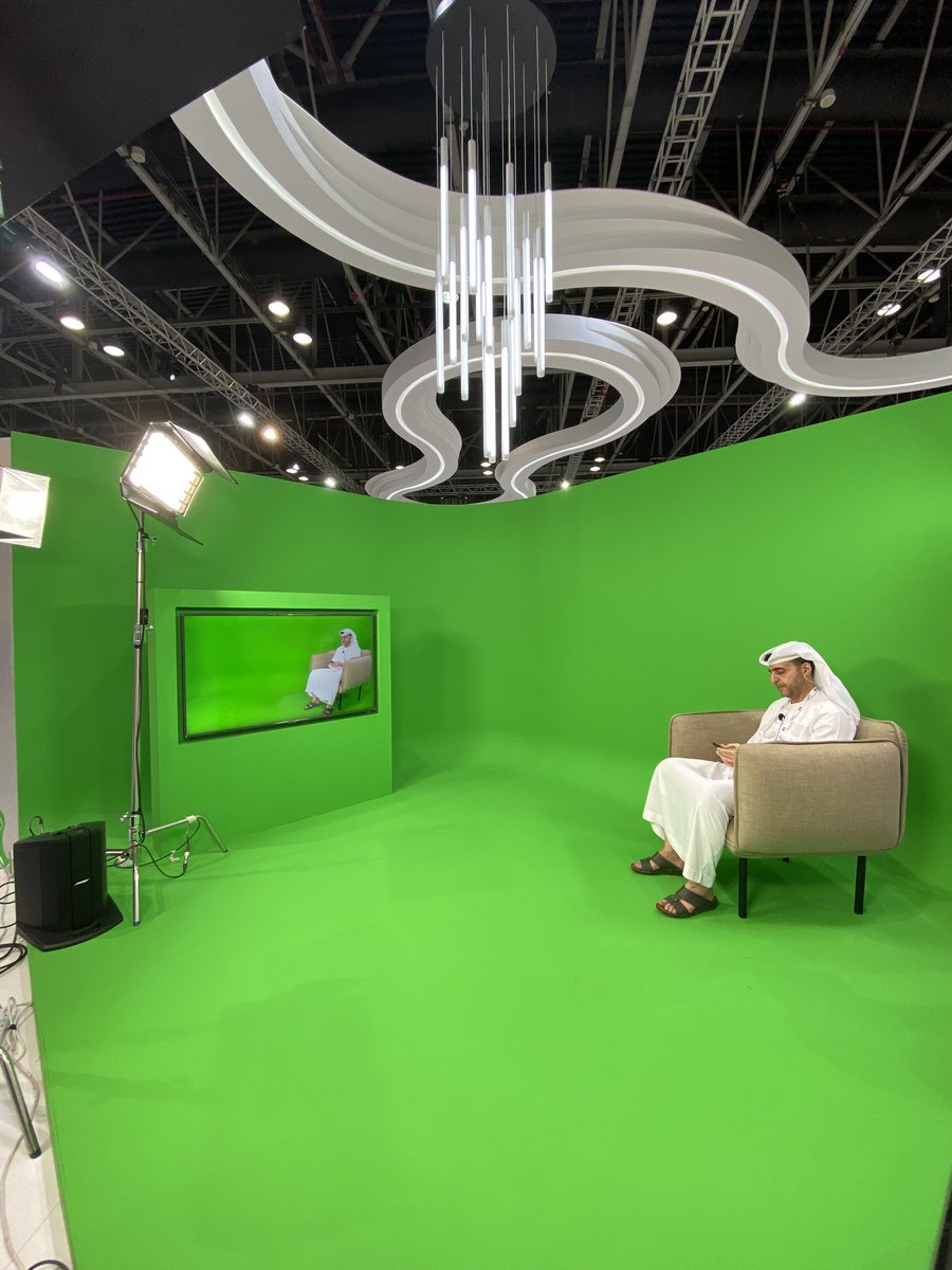 tdrauae's tweet photo. #بث_مباشر
مقابلة مع سعادة سالم الحوسني ، باستخدام منصة المقابلات الرقمية #الشاشة_الخضراء
#green_screen
@GITEXTechWeek @TheUAETRA
https://t.co/e6oMifsFat https://t.co/cHkjHiz5eR