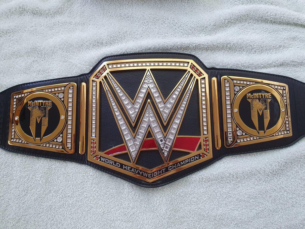 TheAshman21's tweet photo. Finally got @DMcIntyreWWE #sideplates ๐๐๐๐๐๐ #wwechampionship https://t.co/rK6cAefTV3
