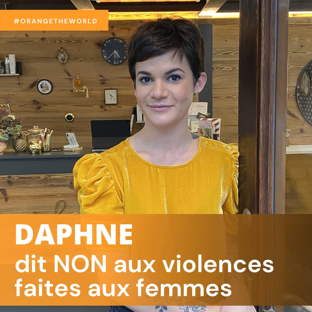 ZValais's tweet photo. ORANGE THE WORLD -
Daphné s’associe au Zonta Club Sion-Valais pour cette campagne de mobilisation de l’ONU. 
#orangetheworld
#16days
#zontasaysno #zontasaysnotoviolenceagainstwomen 
#zontainternational 
#zontadistrict30  #zontaclubsionvalais #zonta #orangeday https://t.co/gtElZUURqI