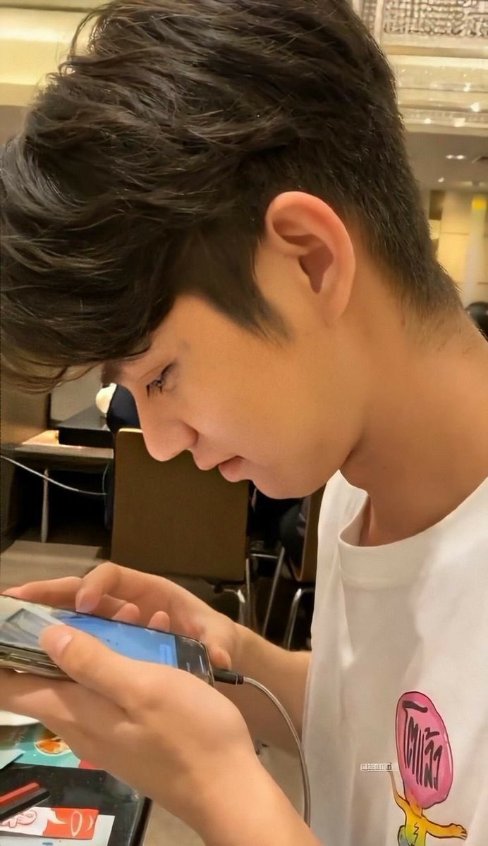 - your camera roll if bright vachirawit was your boyfriend  #bbrightvc