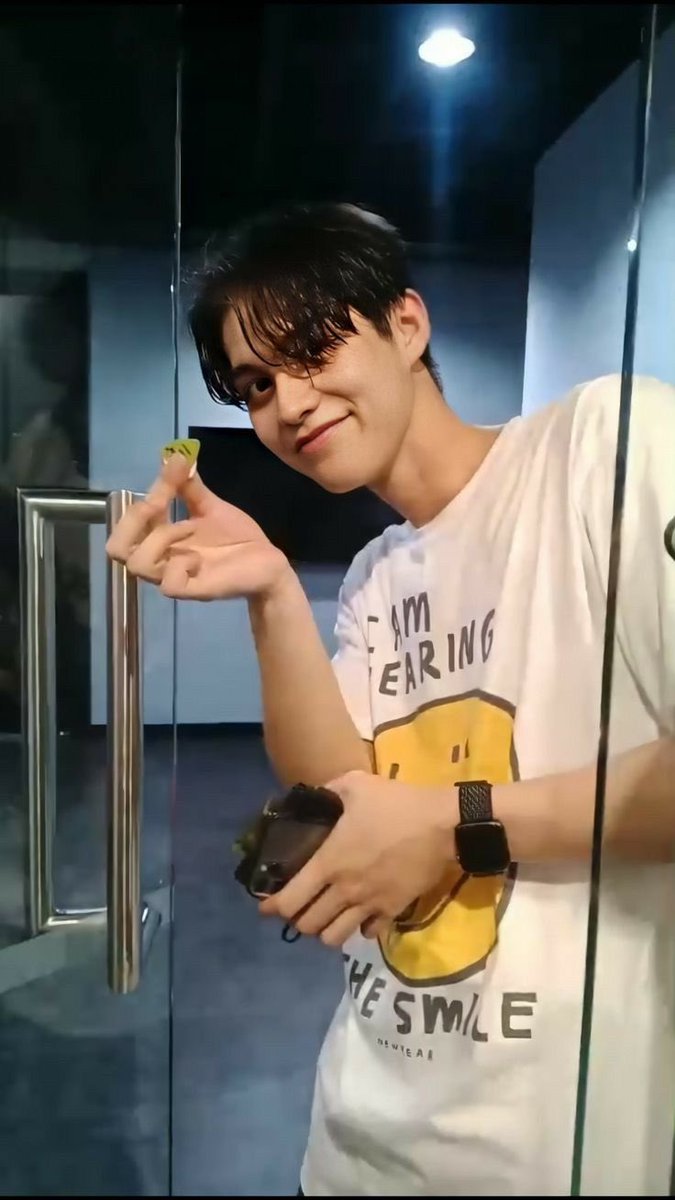 - your camera roll if bright vachirawit was your boyfriend  #bbrightvc