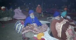 imshaukatali's tweet image. We Stand with Farmers  
सरकार किसानों की माँग को मान कर उन्हें इस बात का विश्वास दिलाये के सरकार उनके साथ है 
#FarmerProtest #ISupportFarmerProtests 
@asadowaisi @aimim_national