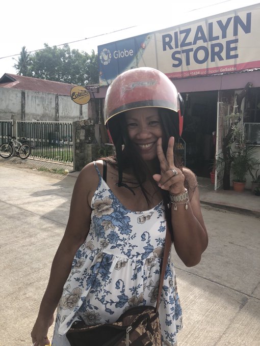 Who wants to ride me ? 😘💋 https://t.co/Mkrcgq0qWH