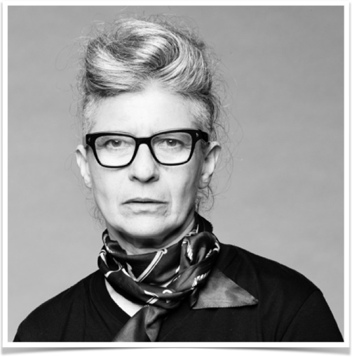 ENTRAÎNEMENT POUR LES PROFESSIONNEL·LE·S |
Valérie Castan, audiodescriptrice de spectacles chorégraphiques pour déficients visuels, propose d’aborder la description chorégraphique
🗓️ Mardi 8 déc 10h à 11h30
📍 Les Hivernales - CDCN
📞 Entrée libre sur réservation - 04 90 82 33 12