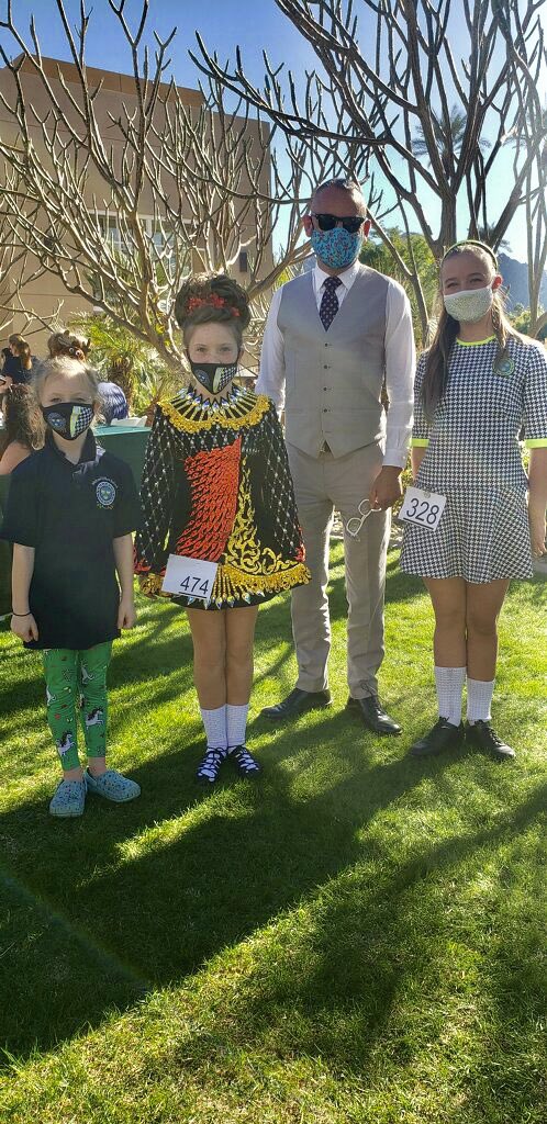 MDSirishdance's tweet photo. Great weekend at the Christmas Feis in Palm Springs! ☘️🌟🌴💛 #TeamMichaelDillon https://t.co/Hg6GpaBeuL