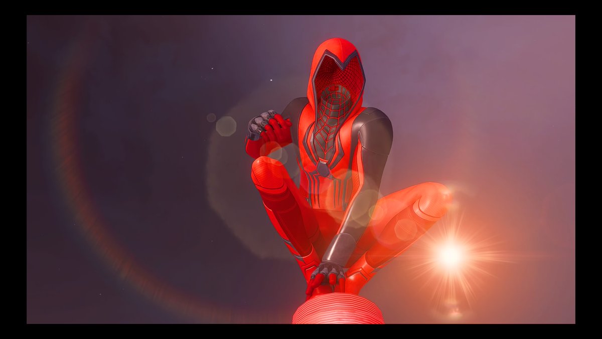 SM3PhotoMode's tweet photo. Empty Cowl #MilesMoralesPS4 #SpiderManPS4 
Love the detail in the lining of the cowl. https://t.co/TKaf9tARYj