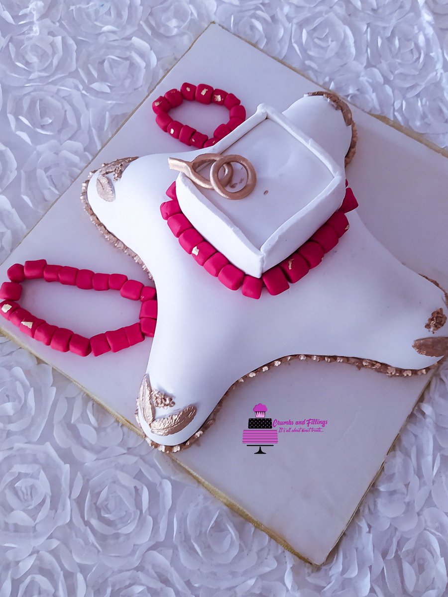 Mujee_dah's tweet photo. We make wedding cakes too.
Traditional and reception wedding cakes for #TK2020, Delivered to Sango, Ibadan.
Please help RT for our 2021 Brides. https://t.co/Kr9LZPNs4y
