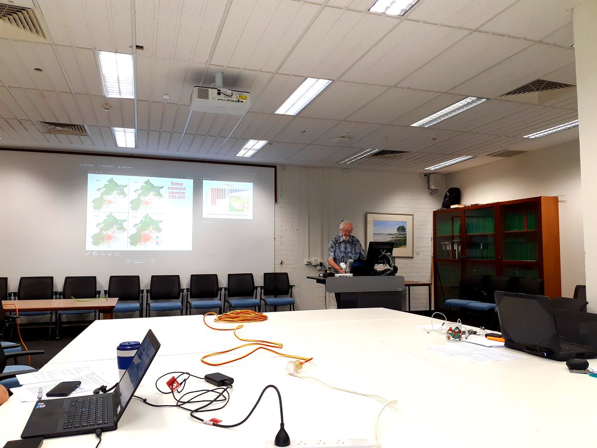 ccgrueter's tweet photo. Plenary by Prof. Emeritus Charles Oxnard at the virtual @AusHumanBiology conference #ASHB2020 @ANHB_UWA @uwanews https://t.co/oJJa2agPl3