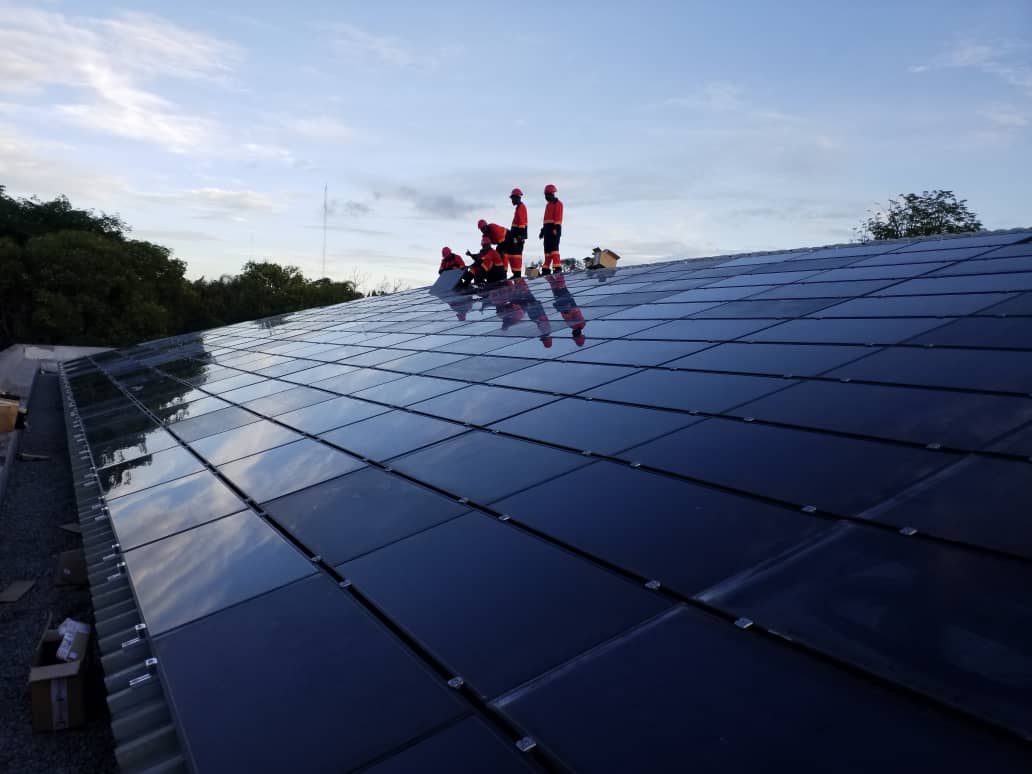 ASEBotswana's tweet photo. Yet another day on site!!
Our engineers @Amos_Chenamani and @BrianKambasha as well as their other colleagues are putting in some good work!
#ASEUpdates
#Engineering
#SolarEnergy
#cleanenergy
#ASEBotswana https://t.co/vVZxaIe11k