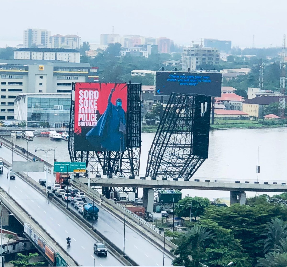 Viewsnaijablog's tweet photo. Don't say anything, just retweet if you are ready!!! ✊

#EndSARS https://t.co/fS4msuEjzn