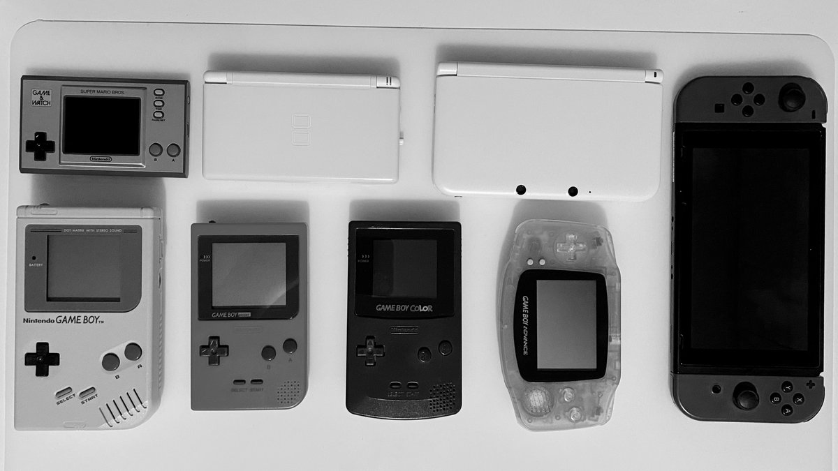 The annual family photo. It’s that time of year again… 🎄🎅
#Nintendo #Nintendo3DS #NintendoSwich #NintendoDS #GameandWatch #GameBoy #GameBoyAdvance #GameBoyColour #GameBoyPocket
