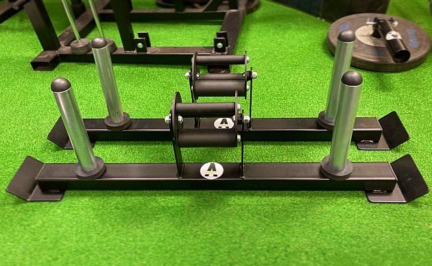 Farmers Walks with rotating grip sizes and vertical plate loading a-unit.co.uk/products/stron… #gymequipment #gym #strength #bodybuilding