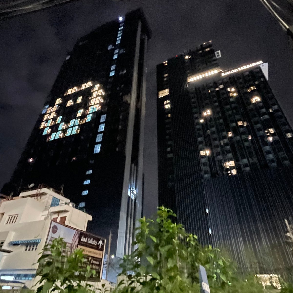 Parkluxurycondo's tweet photo. พื้นที่แห่งความสดใส
พื้นที่แห่งความสุข
จะกลับมาอีกครั้ง

มาเพิ่มพื้นที่ ของรอยยิ้มให้กว้างขึ้นที่😁 😁 😁 😁 😁 😁 😁 😁 😁

Knightsbridge S P A C E Ratchayothin 
🚀 🚀 🚀 🚀 🚀 🚀 🚀 🚀 🚀

แล้วพบกันเร็วๆ นี้

#ParkLuxury #Knightsbridge #SPACE #Ratchayothin #Smile #Lightup https://t.co/MokL9IhxzJ