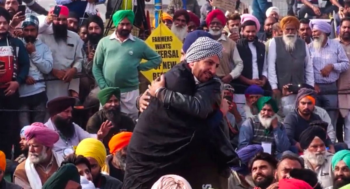 GMconcerts's tweet photo. Maan Saab at #FarmersProtest 🙏 
#FarmersAreLifeLine #supportfarmers https://t.co/qImHX5ikgN