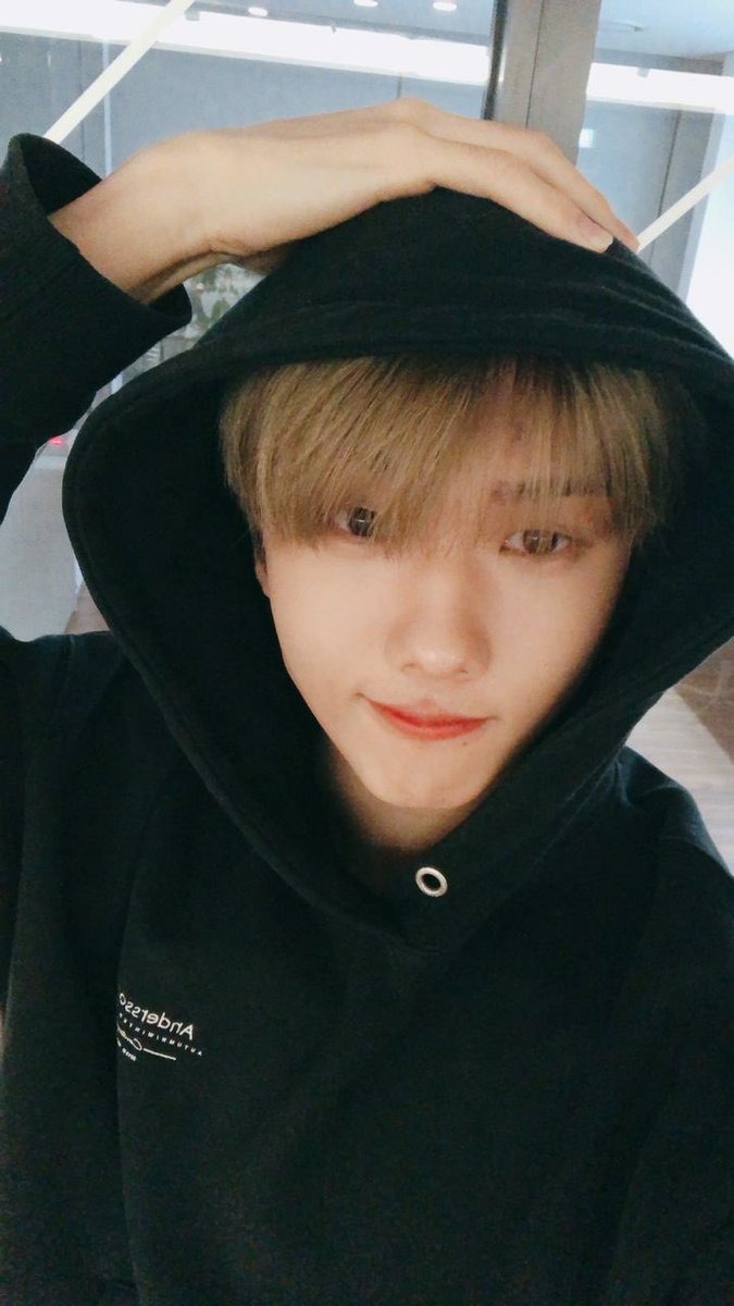 PJSFEED's tweet image. 🐹💭 #JISUNG #지성