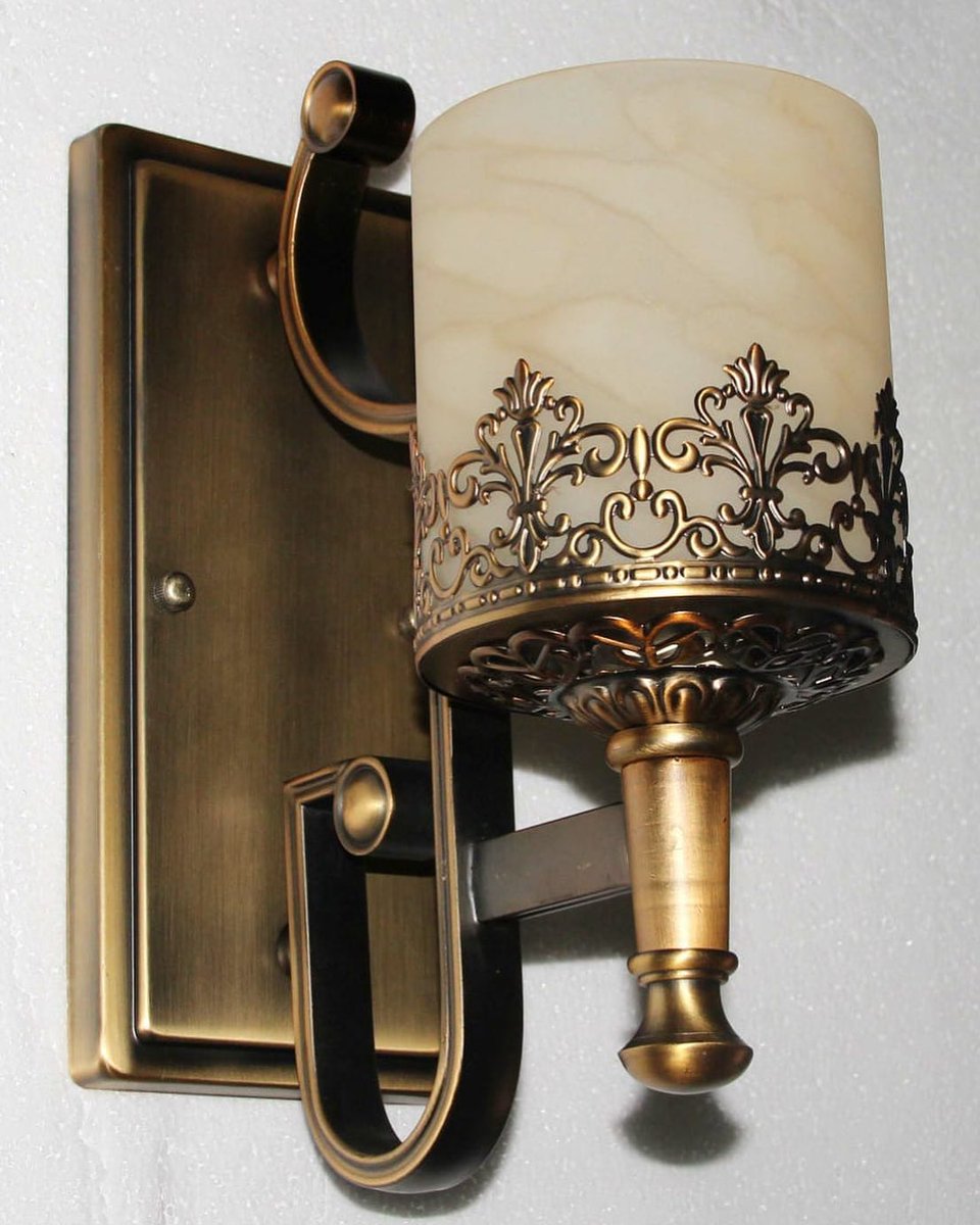 massivelights's tweet photo. Regardless of Personal Taste Or Location. Simply Massive Light Gallery Is Your Solution In Lighting. @massivelightgallery #homedecor #interiordesign #interiorarchitecture #lights #chandeliers #led #ledlights #walllights #hanginglights #gardenlights #outdoorlighting #outdoorlights https://t.co/9rGNV8RZAf