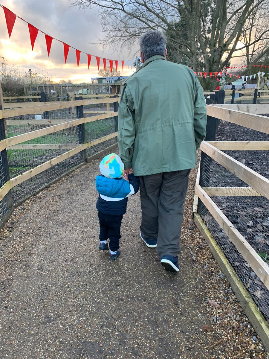 BarnetFostering's tweet photo. "Retireing meant we had more time to give". Do you have #MORE2GIVE? https://t.co/fZQi3OjOmu