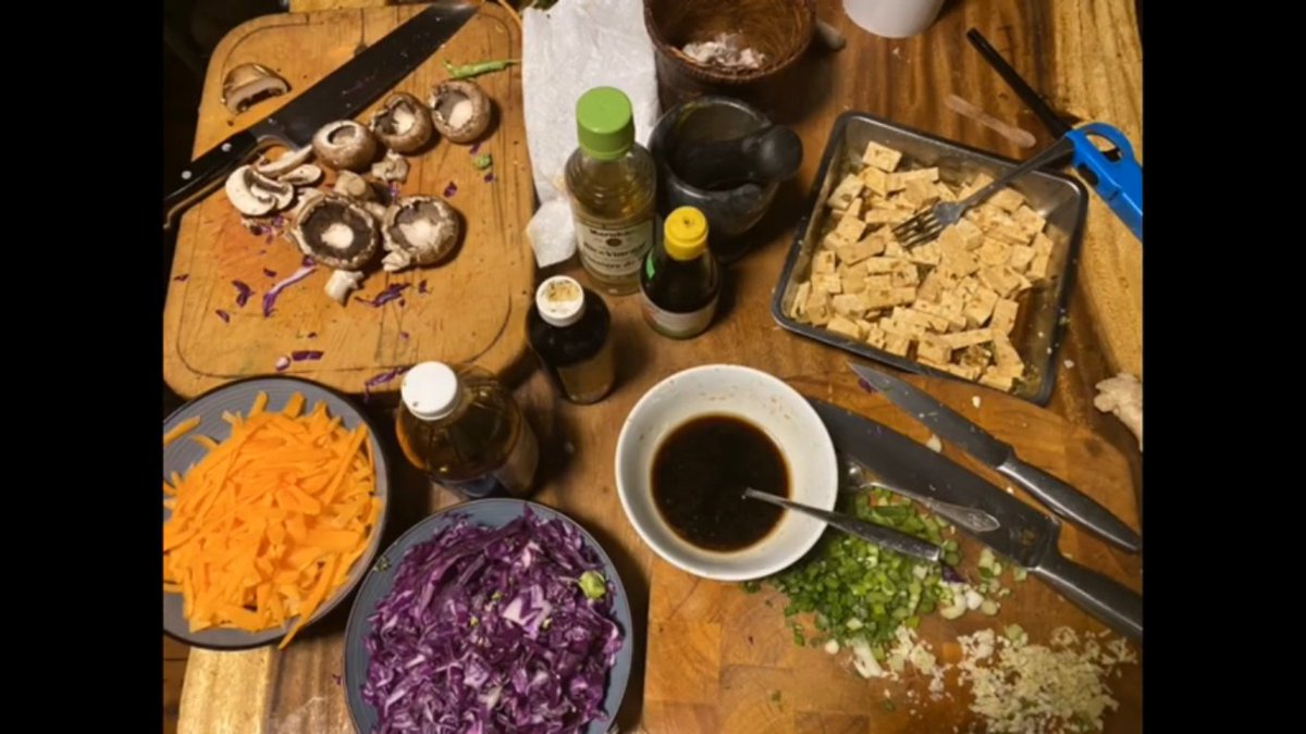 RuhiSleep's tweet photo. Episode 17 of #WelcomeToMyKitchen: ”Lia’s Vegetarian Stir Fry” This dish is colourful, flavourful, delicious, and moreish, and prepared layer by layer by Lia. Eat healthy and eat well. For recipe visit the link in our profile

https://t.co/daSSGPt0H8 https://t.co/X7x6gPXPa1