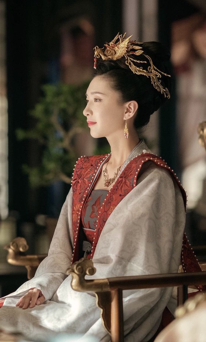 Jiang Shuying as Ling Wen