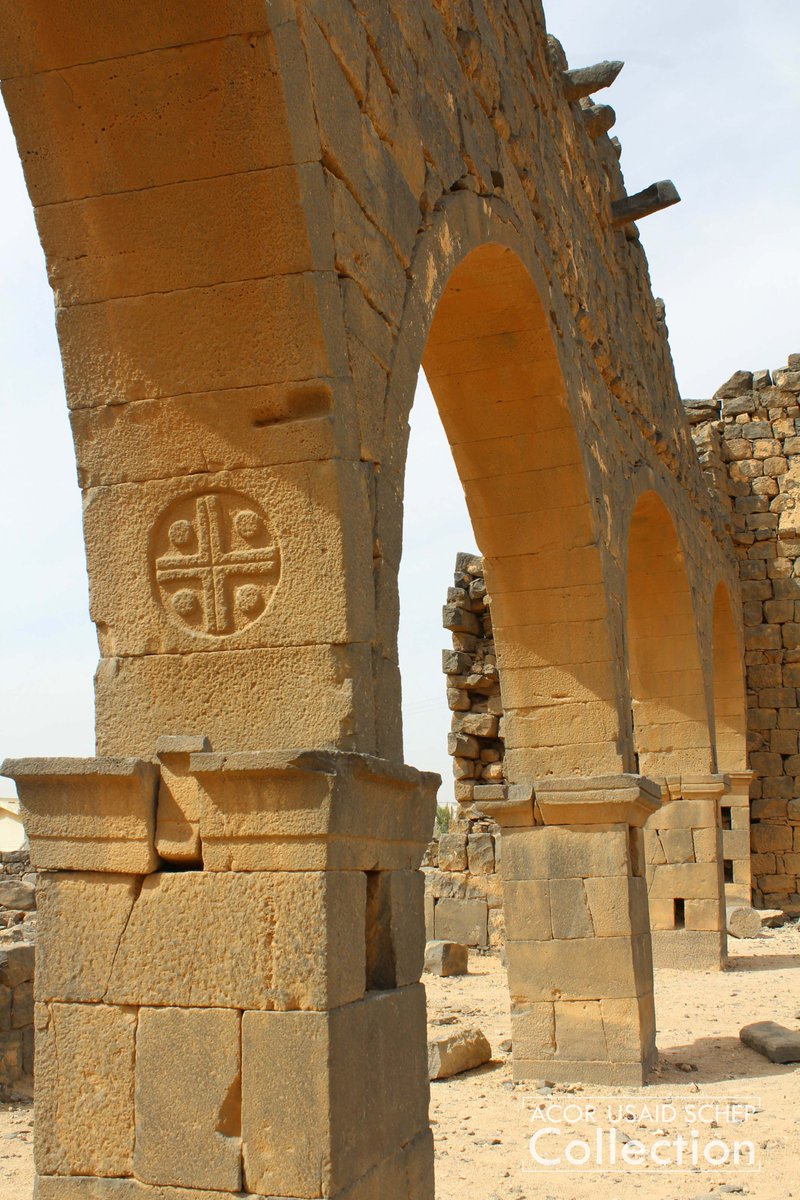 ACORJordan's tweet photo. 1/ While destinations such as Petra and Jerash are more centered around gathering sites such as temples and theaters, a visit to Umm el-Jimal is a glimpse of everyday life of the Byzantines, Umayyads, and early Abbasids. 

continued --> 

@UmmElJimal https://t.co/nfO9c8T3fe