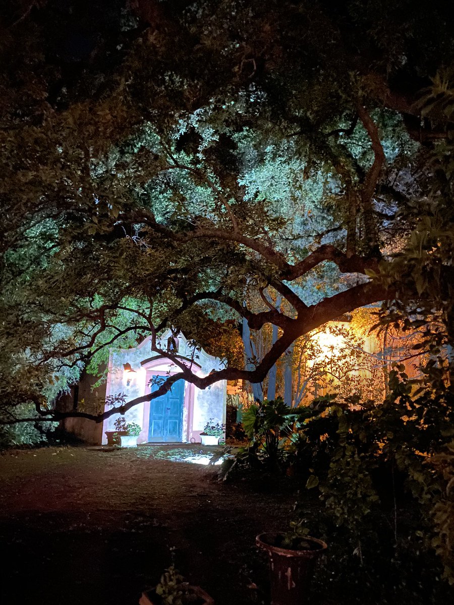 vivoencharlone's tweet photo. Restaurant Lacarra, San Antonio de Areco. Una belleza. https://t.co/jFPOyhqxmH
