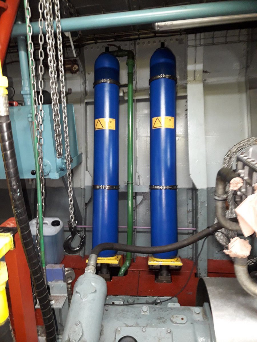 Remplacement de 4 accumulateurs Bosch Rexroth sur un navire du port du Havre
#Demolin #accumulateur #Boschrexroth #hydraulique #lehavre #normandie