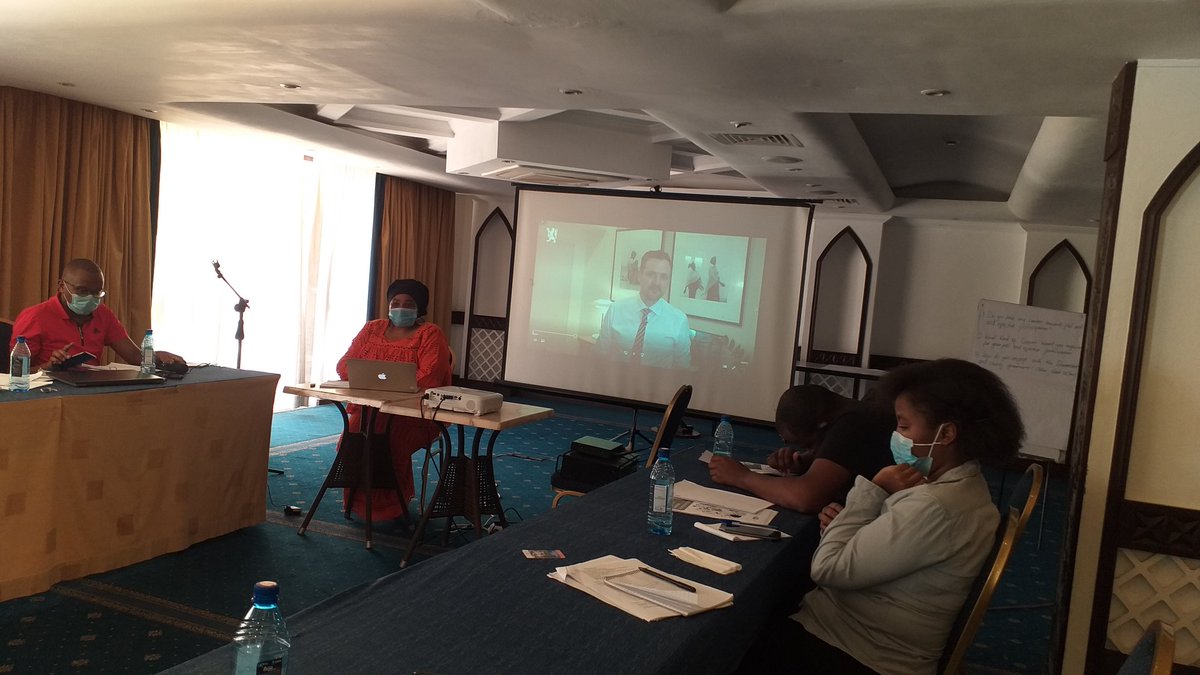 ElizabethOmbati's tweet photo. The team had the pleasure to be joined by the #Norwegian government, the next host of the #GDS, reiterating that there is #NothingAboutUsWithoutUs and critically that underrepresented groups must be part of these dialogues #MakingOurVoiceCount @uspkenya @IDA_CRPD_Forum https://t.co/fTNz32iuca