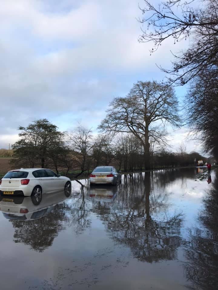 birdofclay82's tweet photo. @essexhighways when will you be sorting the flooding out at B1383? Now on day 4, cars abandoned #newportflood #flooding #essexflood https://t.co/xnUwIkbG2Q
