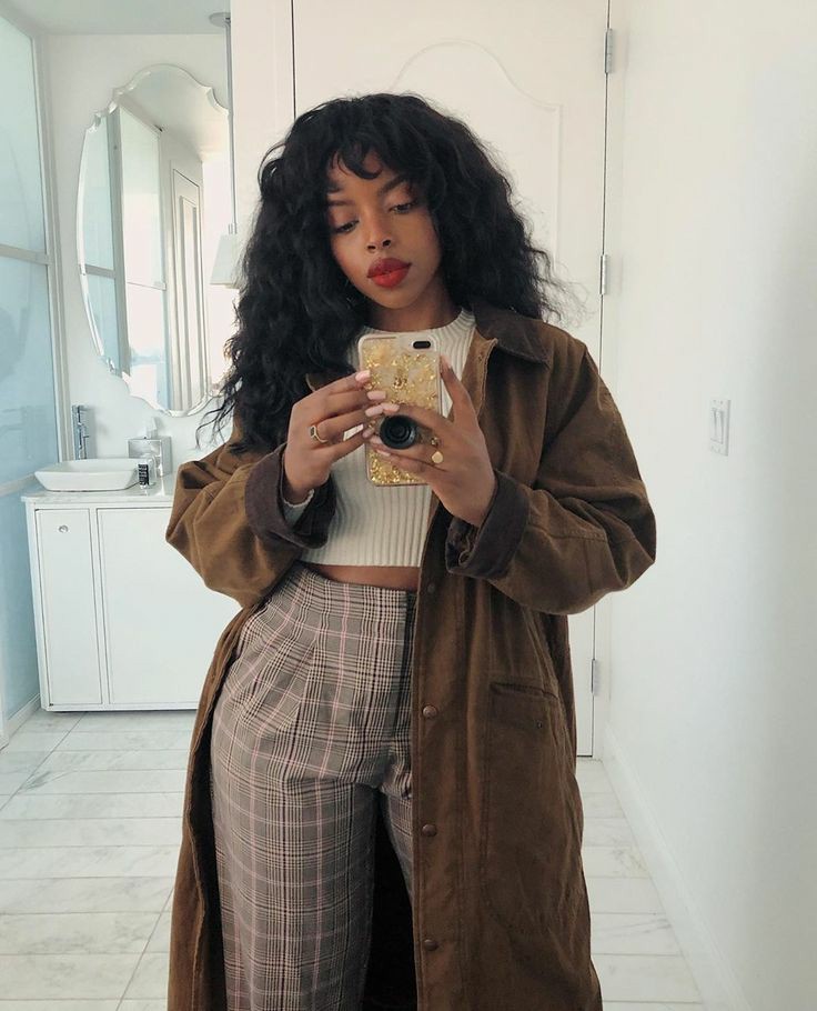 thread of poc in dark academia cause the aesthetic is extremely whitewashed and there's barely any pictures of poc dark academics on pinterest / tumblr