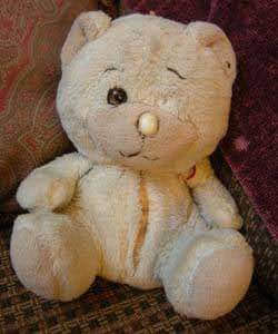 ((written starter for <a href="/SelinaJMoriarty/">Selina Moriarty (H)</a> ))

Ana was running around the house with her bear. She seemed to be exploring. She was after all in a new place. She didn't expect anyone else to be there.