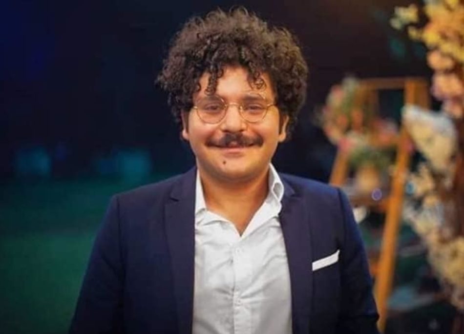 Ieri l'ennesima udienza per la scarcerazione di #PatrickZaki, anche oggi il nostro pensiero va a lui, mentre siamo in attesa dell'esito.

All'udienza hanno partecipato Patrick e i suoi avvocati, e hanno assistito anche alcuni ambasciatori europei.

Vuole solo tornare a studiare.