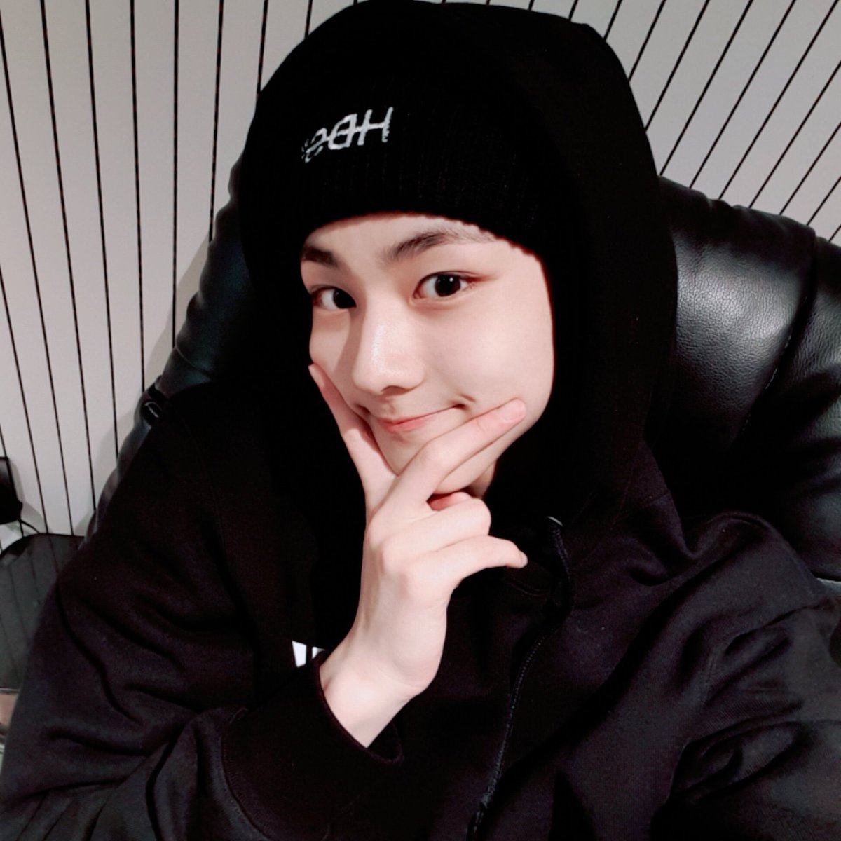 LAND__sj's tweet photo. 🏷

        ˗ˏˋ  𝐒𝐮𝐧𝐨𝐨   𝐣𝐮𝐧𝐠𝐰𝐨𝐧  ˎˊ˗ 
   
            03〖02〗⌇同他◎ ⌇

I-LANDから見てた島民です！
沢山のENGINEさんと仲良くなりたいです！

・♡or↻でお迎えに行きます︎︎︎︎ 🐾

#ENHYPEN #ILAND好きな人と繋がりたい #ENHYPEN好きな人と繋がりたい  #ENGENと繋がりたい https://t.co/LEvp5nV86T
