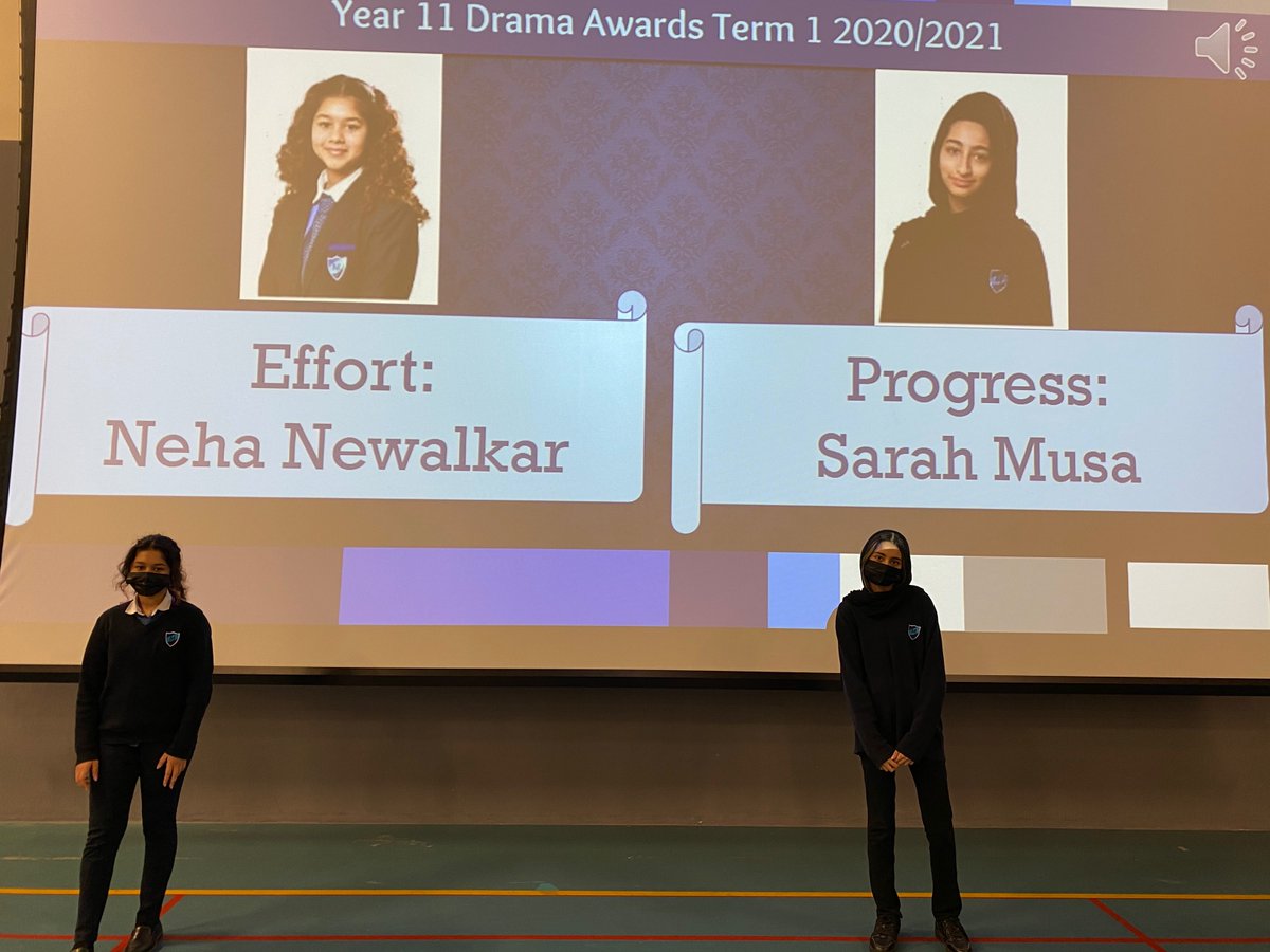 metropole_gems's tweet photo. Year 11 Term 1 award winners. ππ
Well done to all those students who have gone above and beyond this term and are deserved recipients of these awards.ππ
#mtsstudents #mtscommunity @GEMS_ME @KHDA https://t.co/w3Z544bLhY
