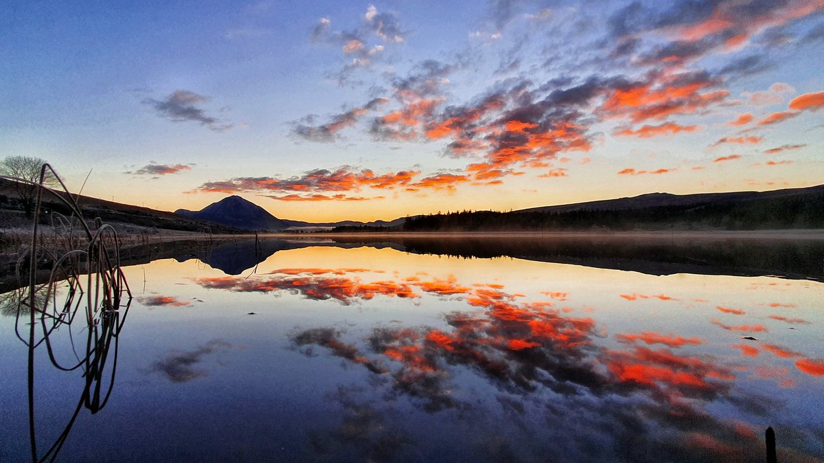 View on the school run this morning 🙂 <a href="/wildatlanticway/">Wild Atlantic Way</a> <a href="/barrabest/">Barra Best</a> <a href="/Indo_Travel_/">Independent Travel</a> <a href="/govisitdonegal/">Donegal Tourism</a>