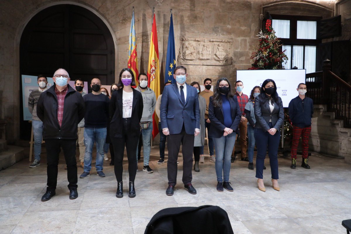 monicaoltra's tweet photo. ➡️Campanya del @ConsellJove #ComandoZ #NormalitZem
Amb independència de les mesures que els poders públics puguem adoptar, l’actuació personal és importantíssima. Poques voltes com ara es pot dir que amb la nostra activitat podem salvar vides https://t.co/XxtMTosm4Z