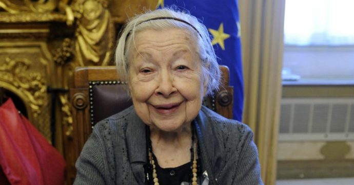 Anpinazionale's tweet photo. "Il Coordinamento Donne Anpi piange una grande donna, una grande partigiana, un sostegno alla lotta quotidiana delle donne che si battono per i loro diritti. Bella ciao, Lidia Menapace. La tua vita, la tua storia di combattente continueranno a guidarci" https://t.co/nrwzM5ojzV