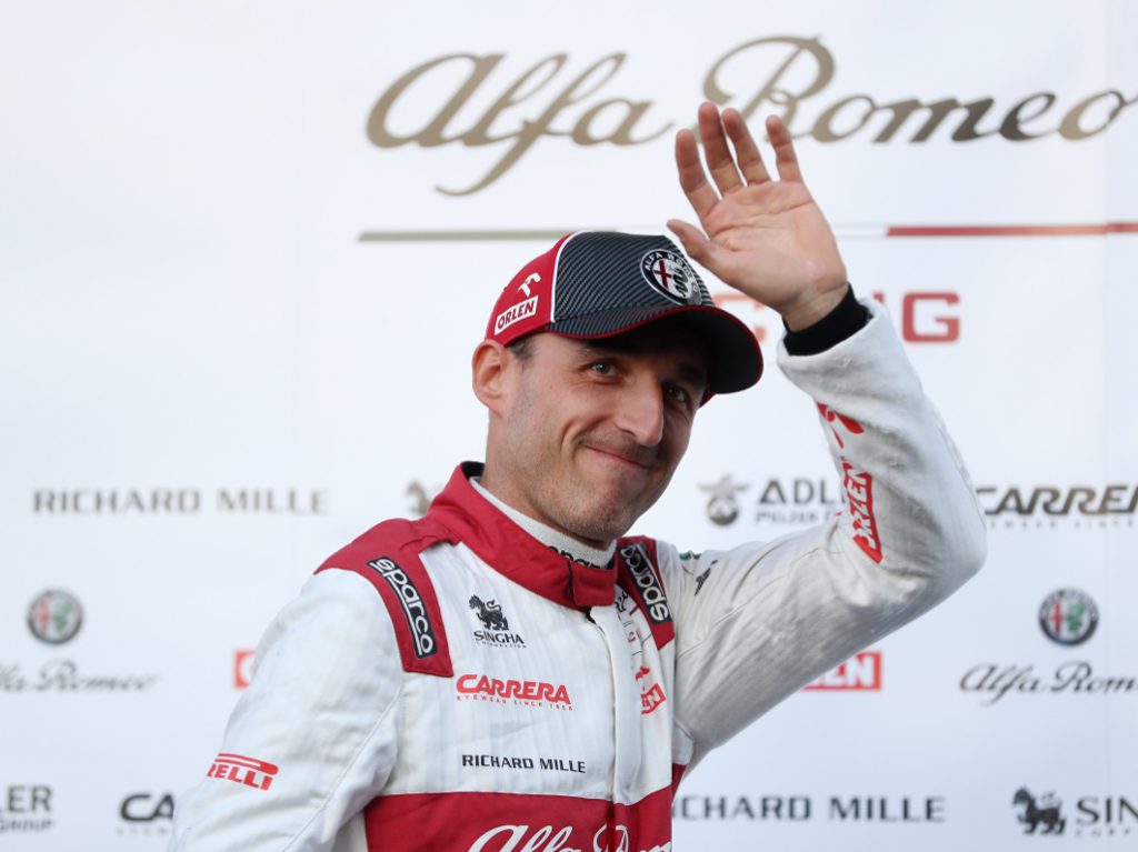 A very Happy Birthday to the superhuman that is Robert Kubica!

He turns 36 today! 