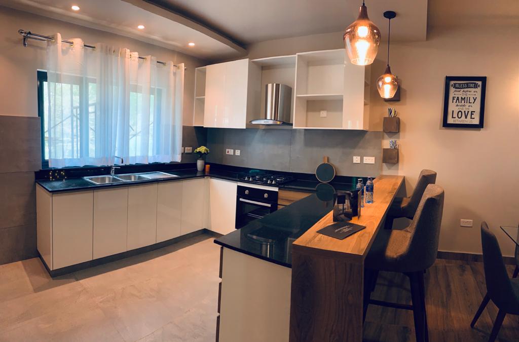 PropertyShowKE's tweet photo. Enjoy the great views of Nairobi city from the comfort of your home at Elina Residences. These developments comprises of 3 bedroom apartments and penthouses.
Just give us a call/whatsapp on 0701189467
https://t.co/VpxH3MAu1M
#propertyshowwithnancy
#invest
#ElinaResidences https://t.co/alWZGxMBTU