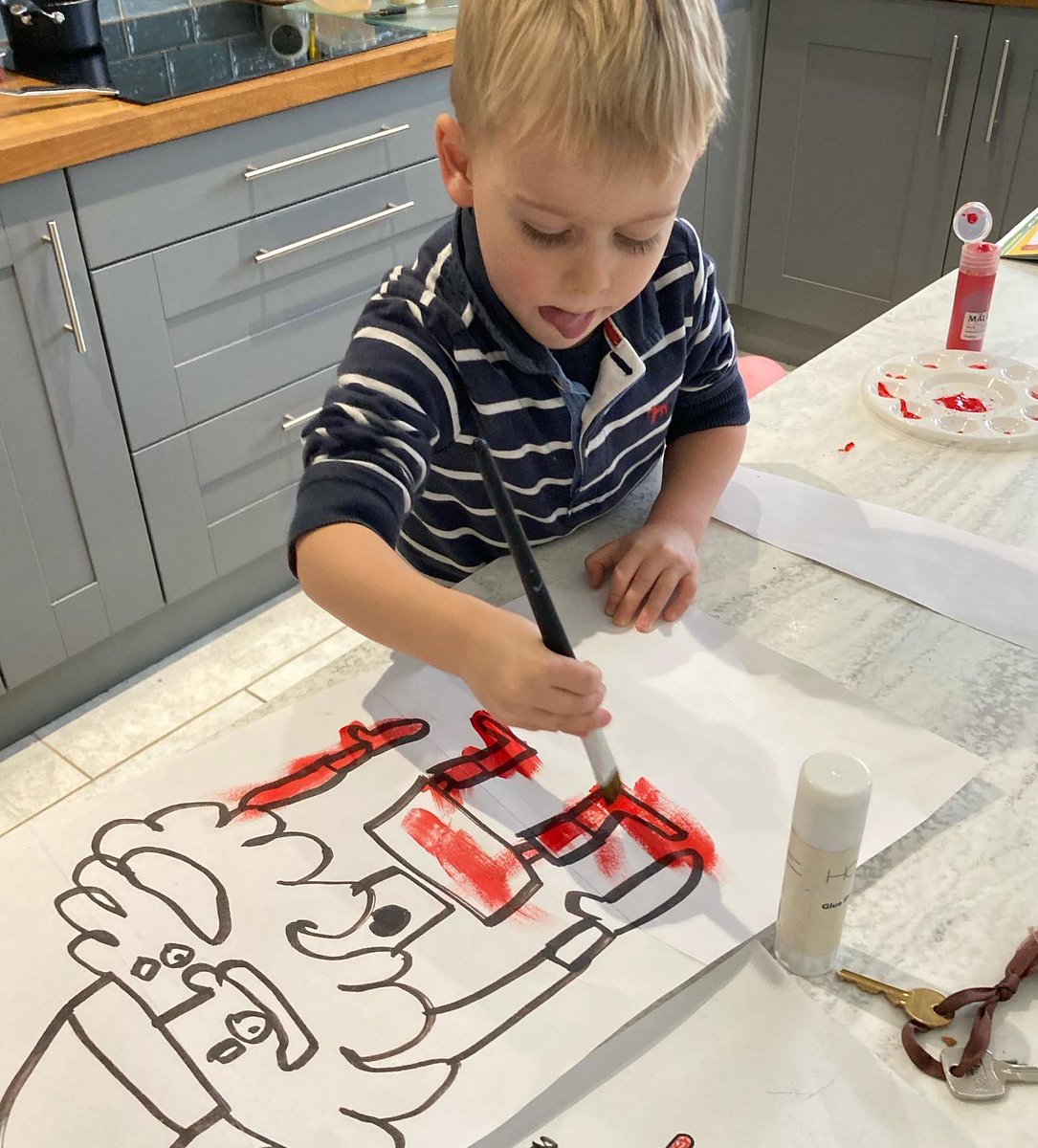 hanjday's tweet photo. Enjoyable weekend preparing our Christmas window display for the @fouroaksprimary Christmas window trail. https://t.co/fbBpNwPBz0