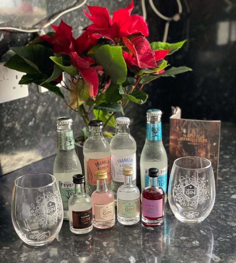 AlexanderRedfo1's tweet photo. If only every Monday started like this... looking forward to the return of the @Beyond__Group Christmas awards and hosting again!

Looking forward to opening this up possibly even more... #itslunchtimesomewhere right? 

 #beyondgroup @McAlisterFamLaw @BeyondCorpLaw @MCR_Gin https://t.co/RaP7ZKYFPw