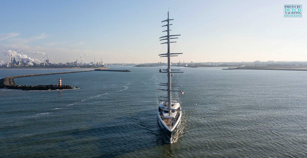 Dutch Yachting On Twitter The 106 7m 350ft Black Pearl Delivered By Oceanco In 2016 Returned To Amsterdam On August The 24th And Left The Capital City For Damenshiprepair In Vlissingen Last