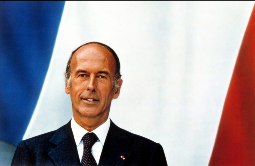 leCCJF's tweet photo. [Interview] « En matière de communication politique, Valéry Giscard d’Estaing ne cessa de casser les codes » selon Damien ARNAUD (@laCOMenchantier).

➜ https://t.co/jfFqPU1nRd 

#ComPol #VGE #Giscard #Pilhan #CommunicationPolitique #Télévision #RIPVGE https://t.co/C0mn5oVS06
